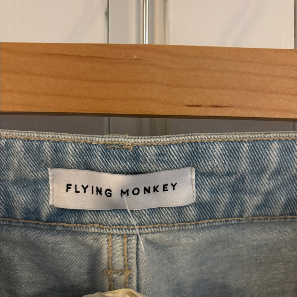 Flying Monkey Light Blue ‘In A Daze’ Jeans size 29 Boyfriend distressed NWT - Picture 2 of 5